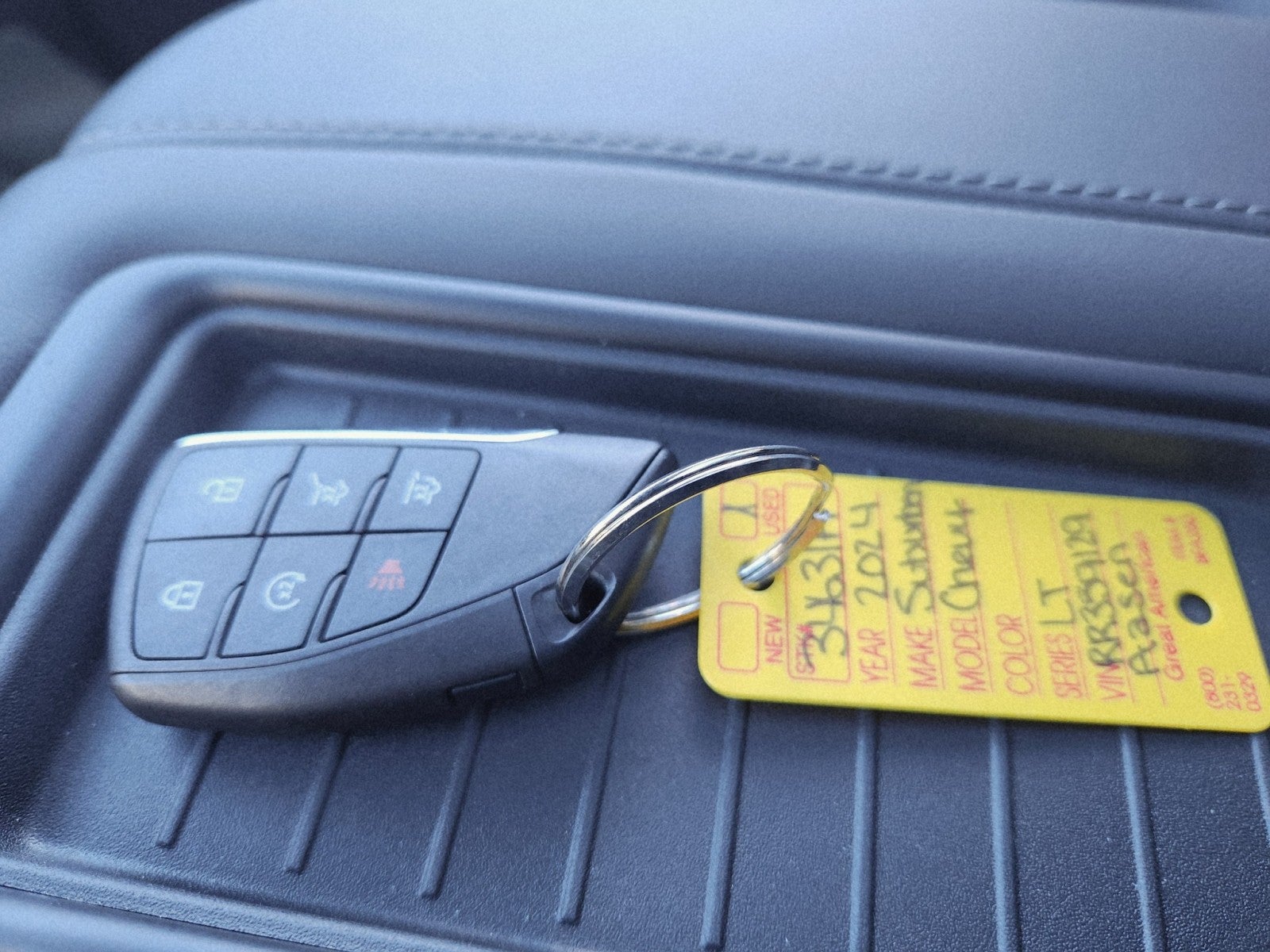 2024 Chevrolet Suburban LT