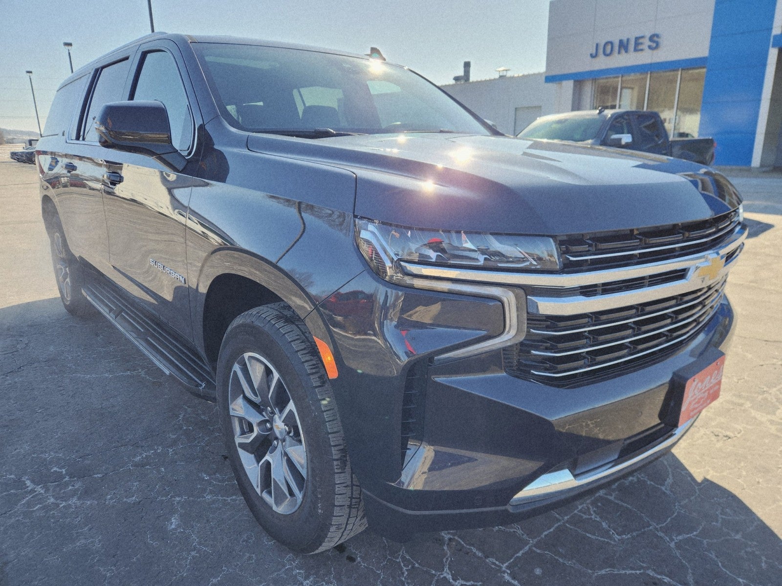 2024 Chevrolet Suburban LT