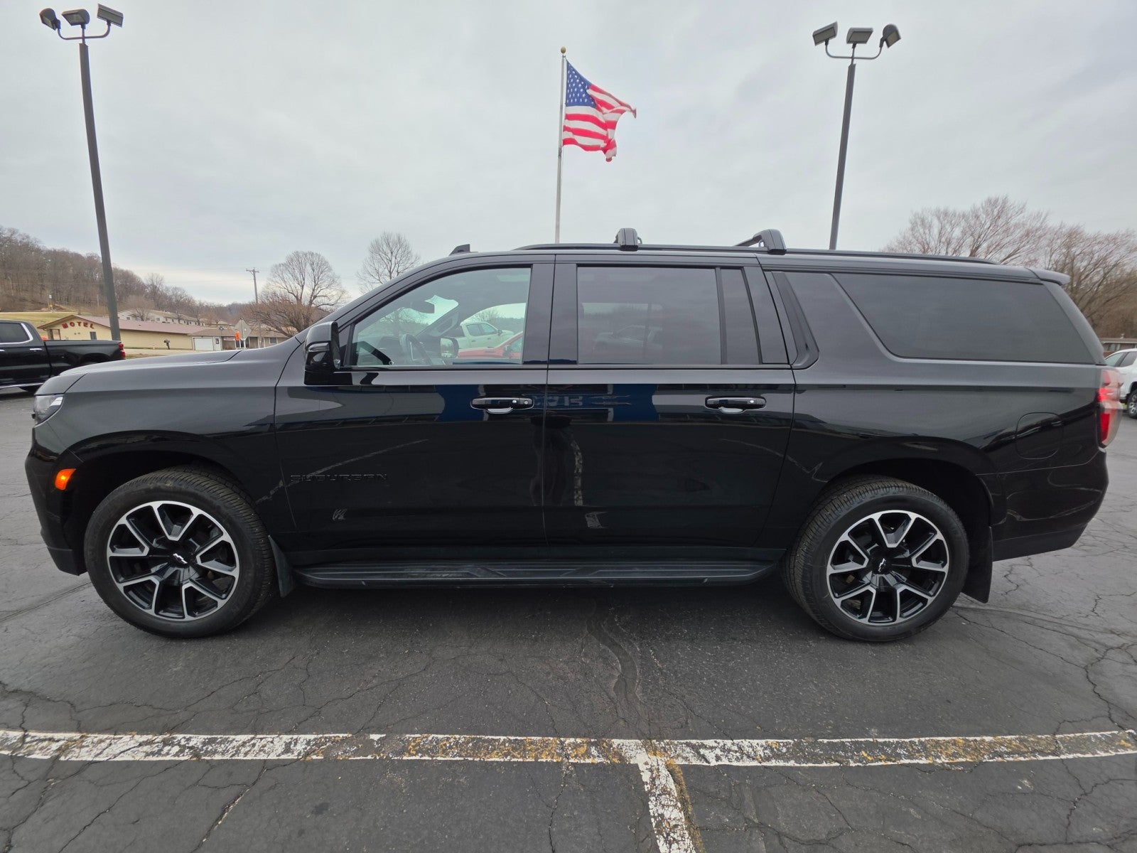 2023 Chevrolet Suburban RST