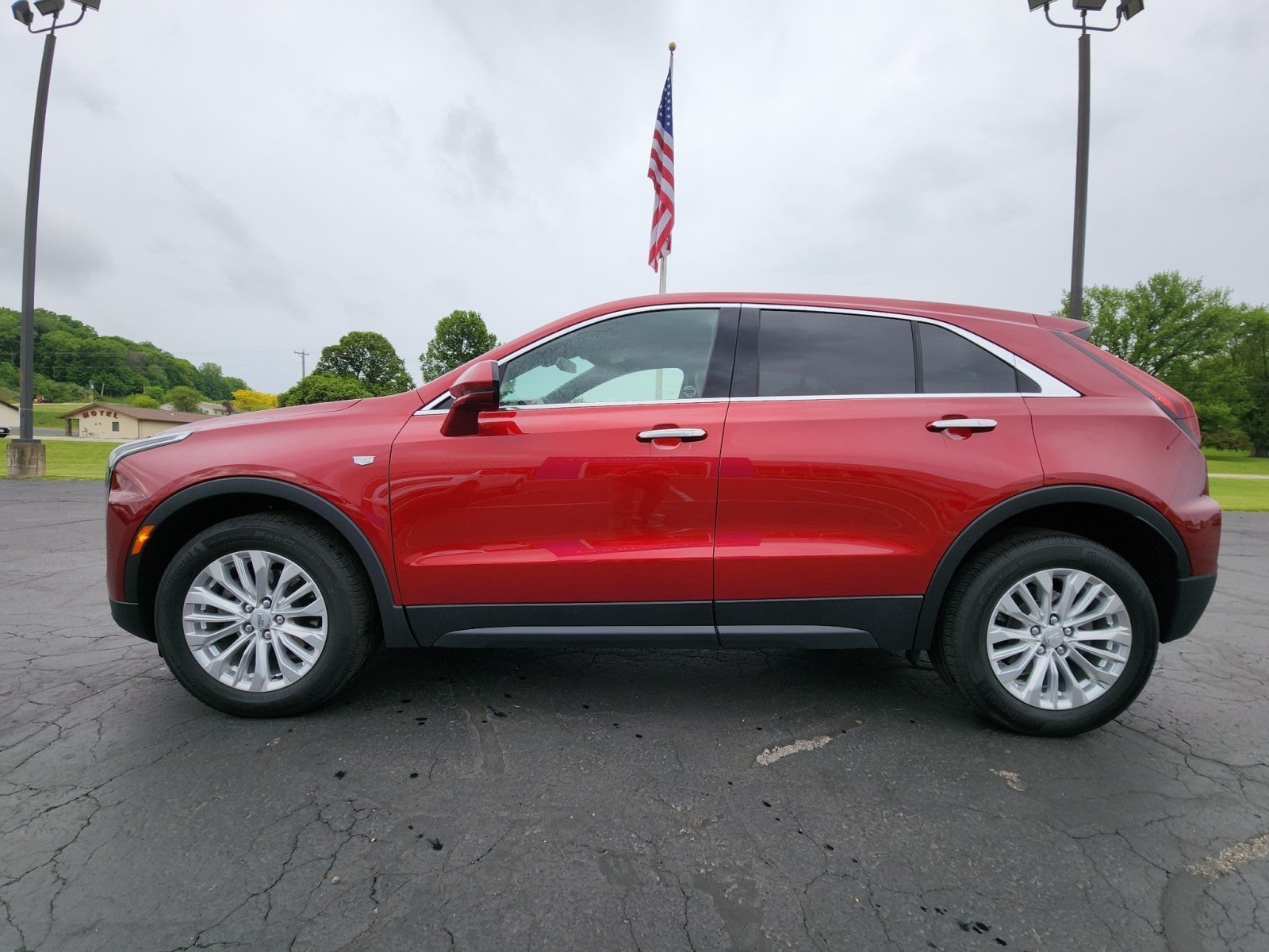 2024 Cadillac XT4 Luxury