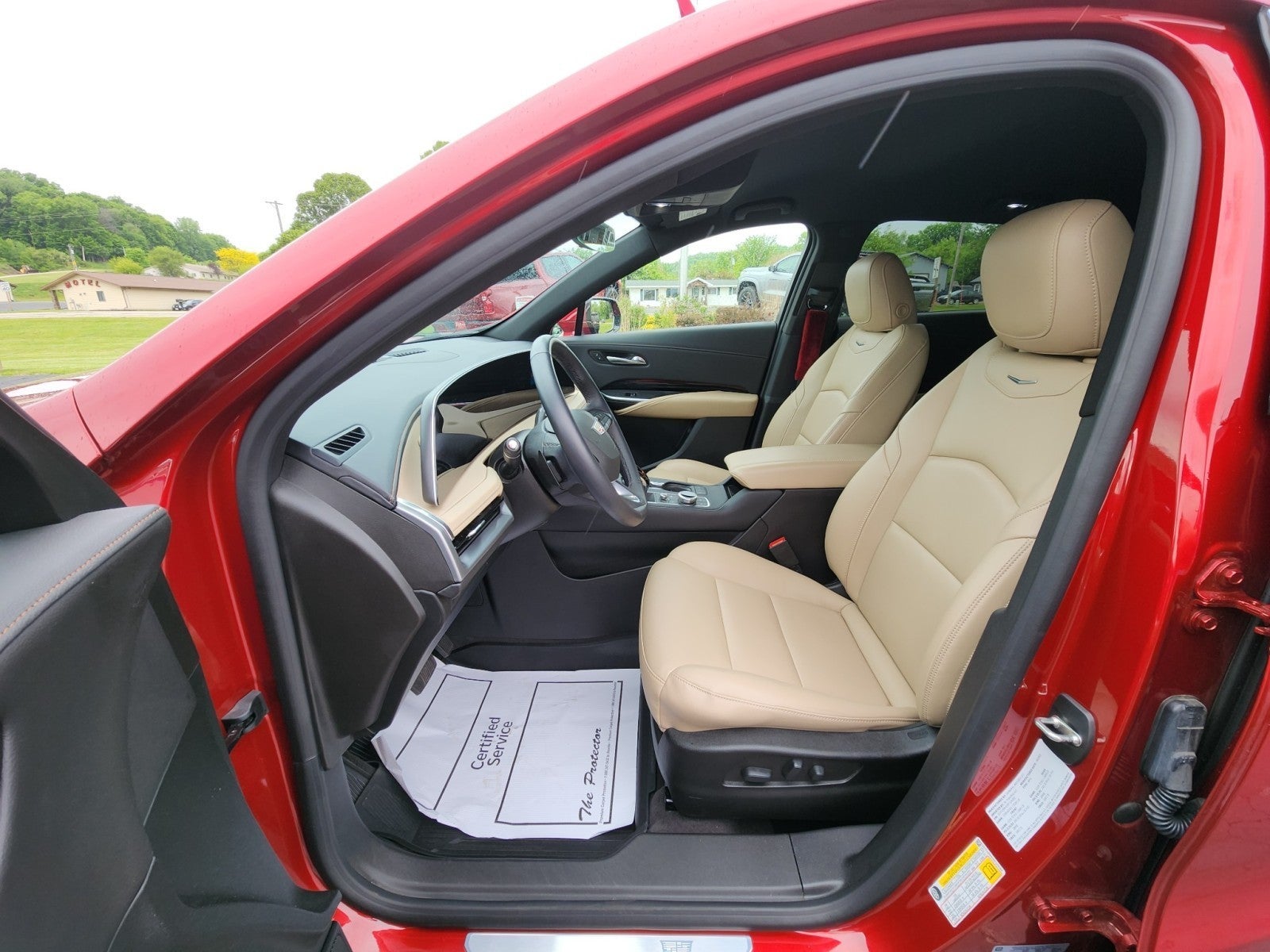 2024 Cadillac XT4 Luxury