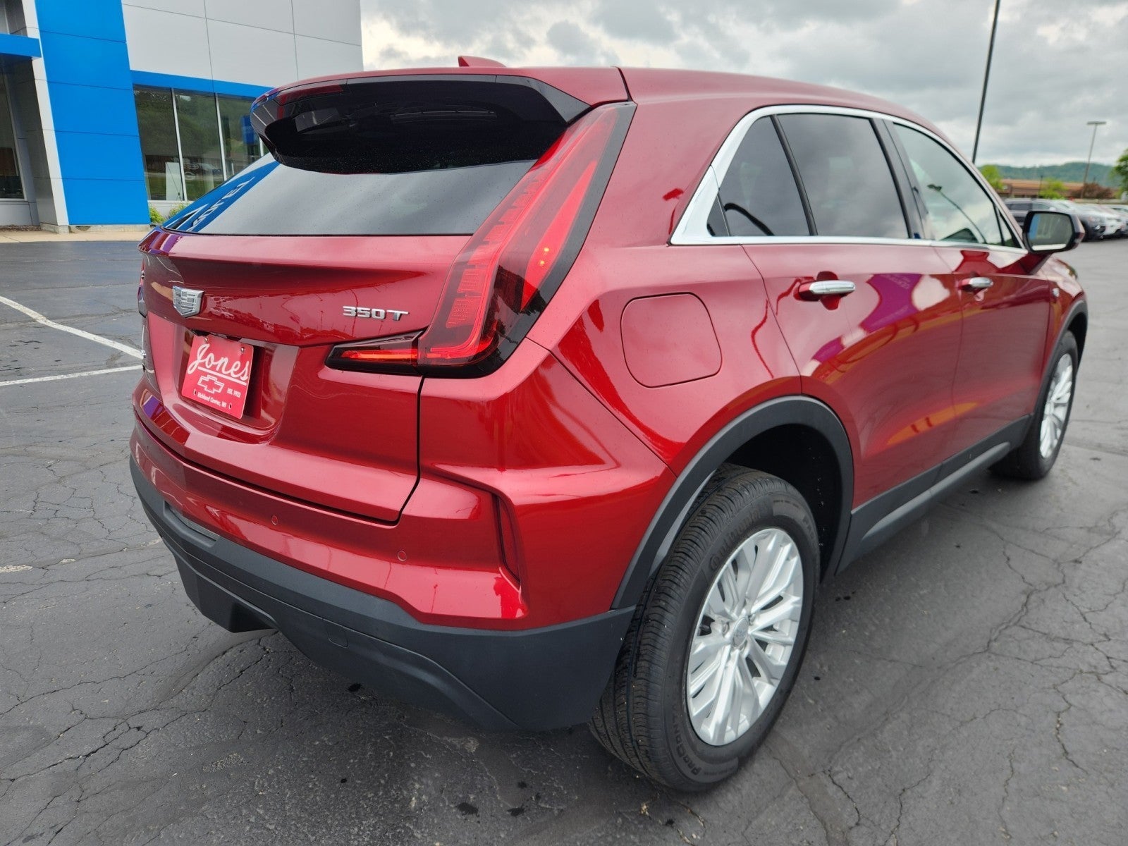 2024 Cadillac XT4 Luxury