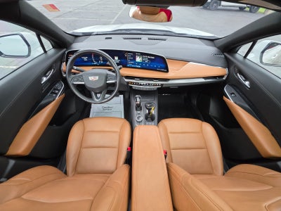 2024 Cadillac XT4 Premium Luxury
