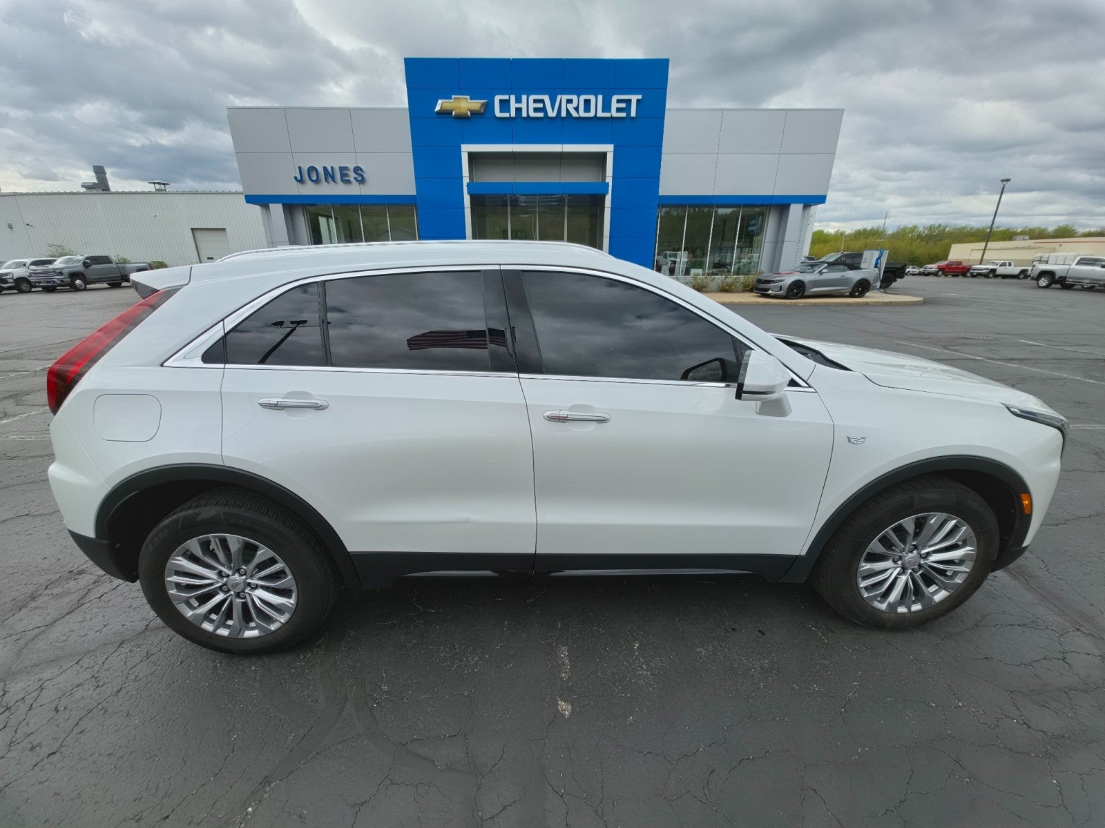 2024 Cadillac XT4 Premium Luxury