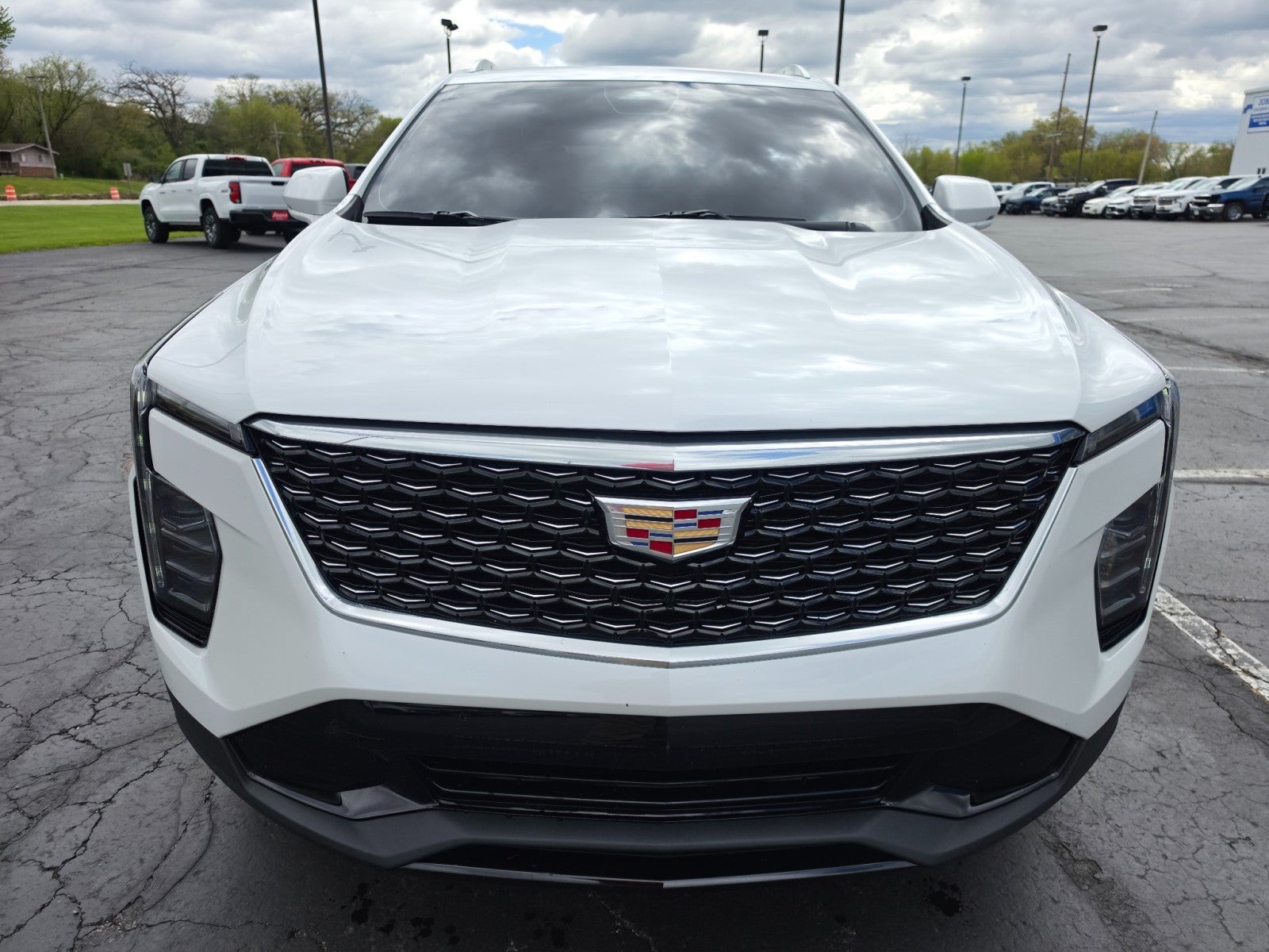 2024 Cadillac XT4 Premium Luxury