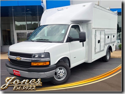 2026 Chevrolet Express Cutaway 3500 1WT