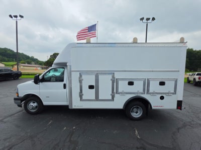 2026 Chevrolet Express Cutaway 3500 1WT