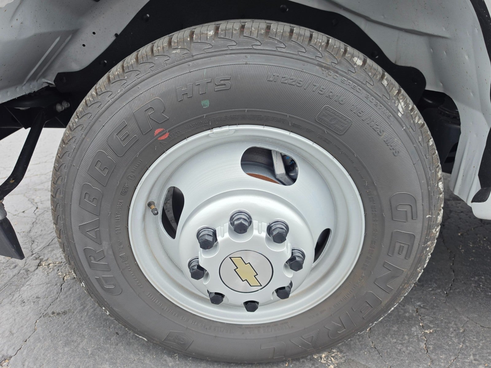 2026 Chevrolet Express Cutaway 3500 1WT