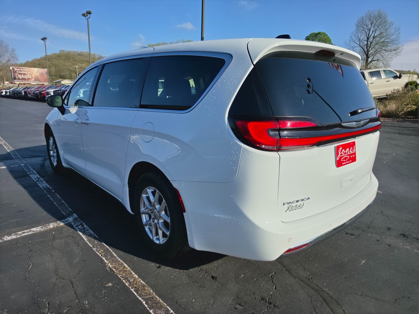 2024 Chrysler Pacifica Touring L