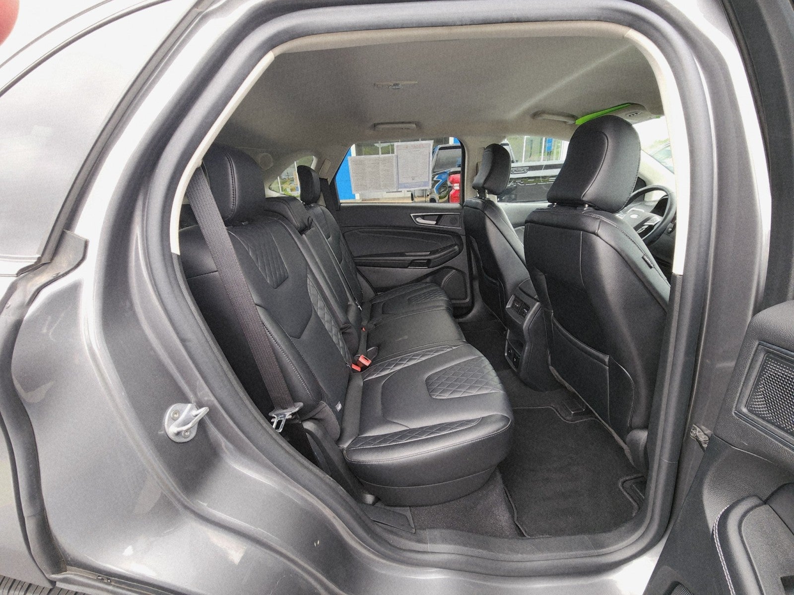 2023 Ford Edge Titanium