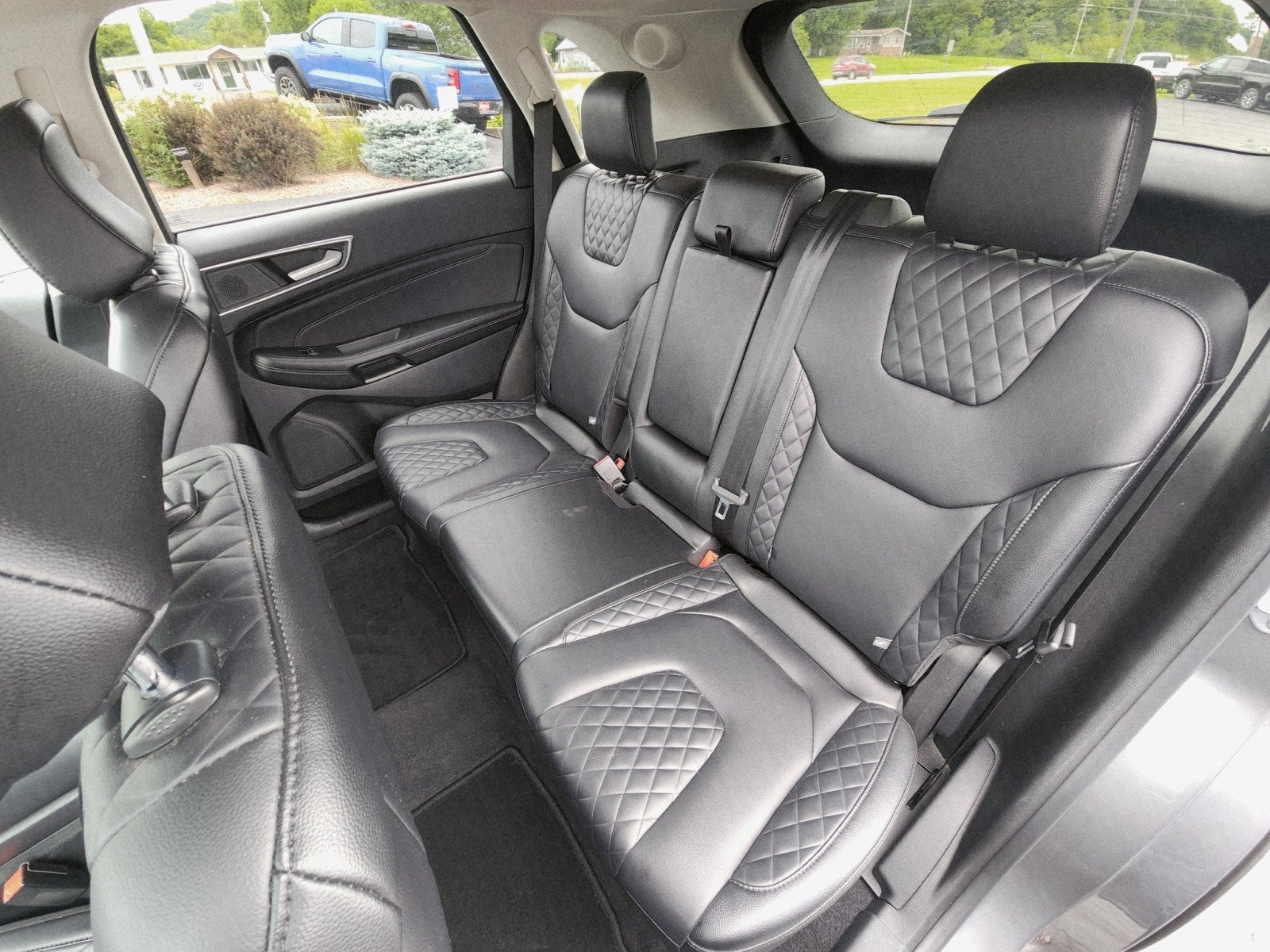 2023 Ford Edge Titanium