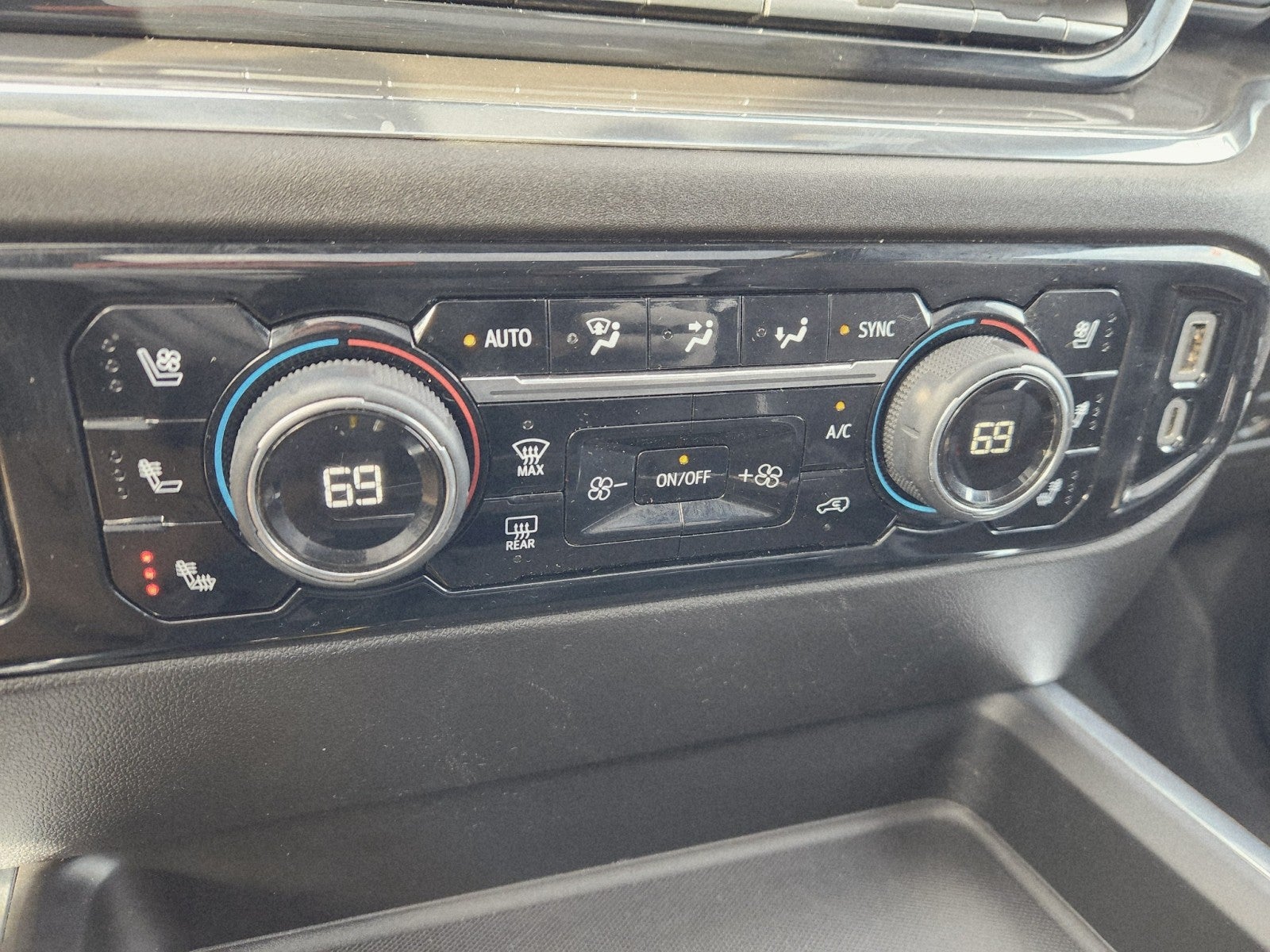 2024 Chevrolet Silverado 2500 HD High Country