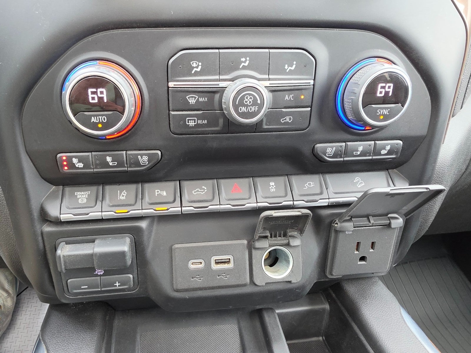 2022 Chevrolet Silverado 2500 HD High Country