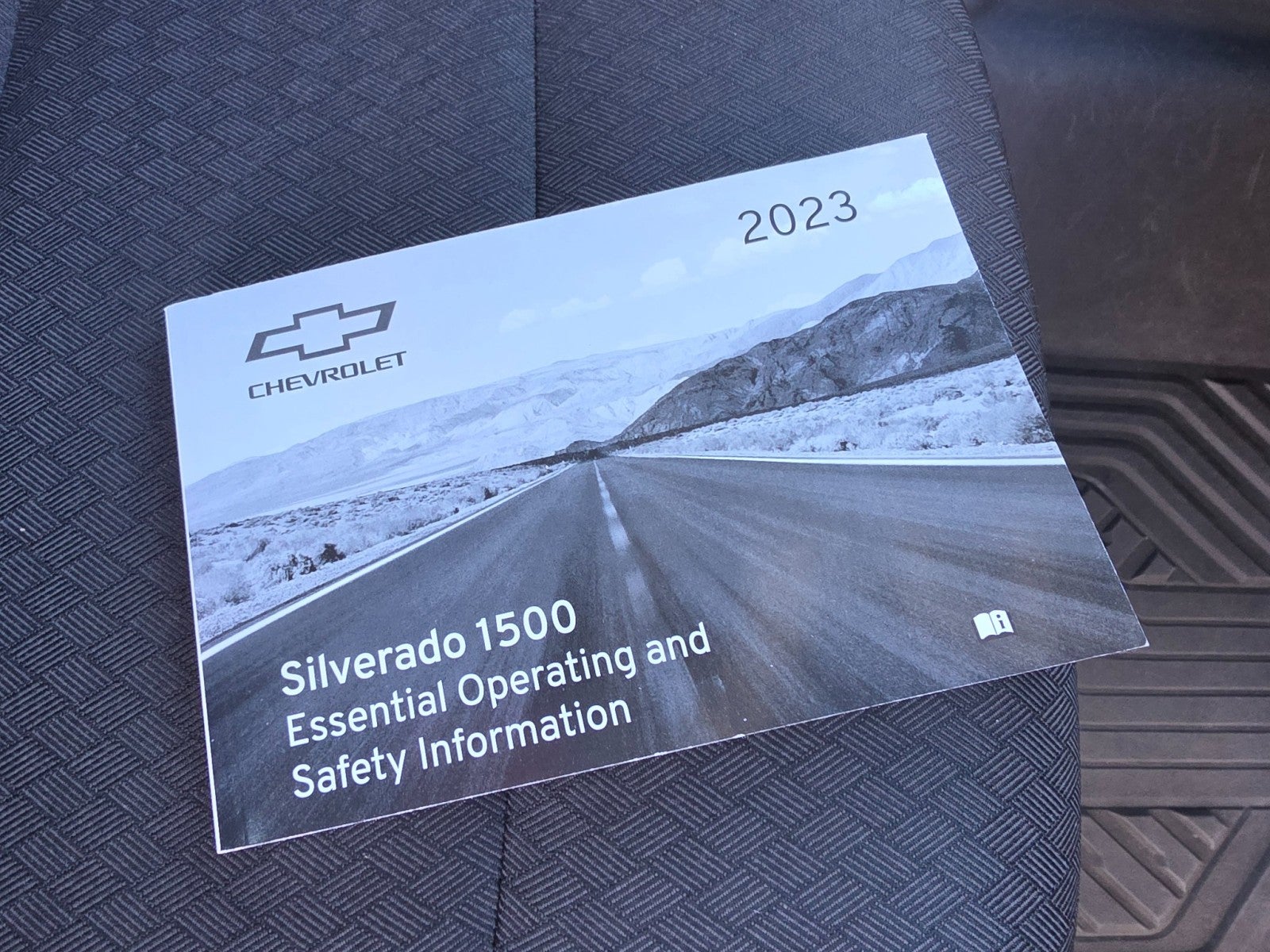 2023 Chevrolet Silverado 1500 RST