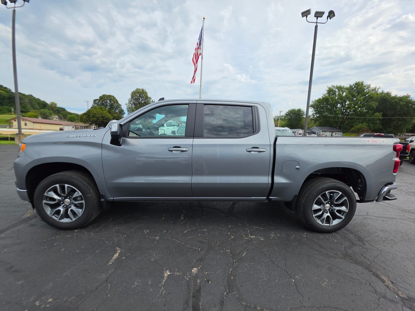 2026 Chevrolet Silverado 1500 LT (2FL)