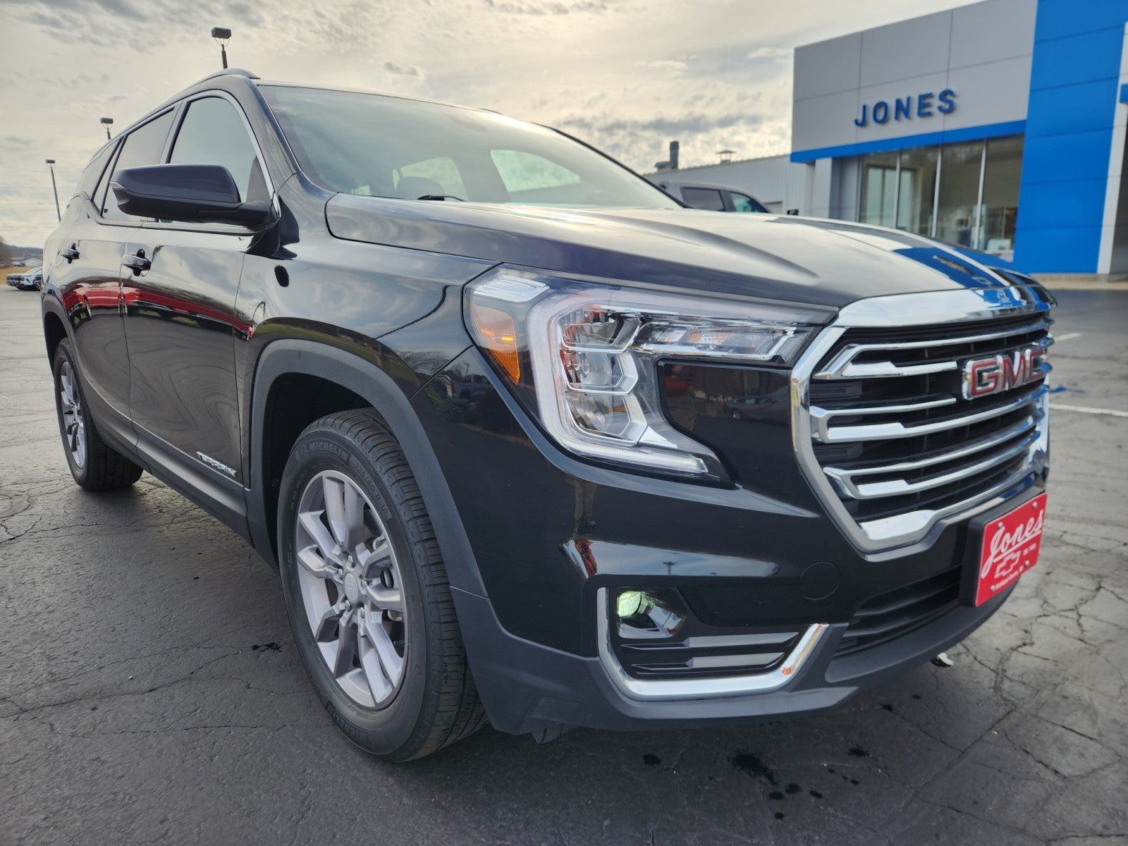 2024 GMC Terrain SLT