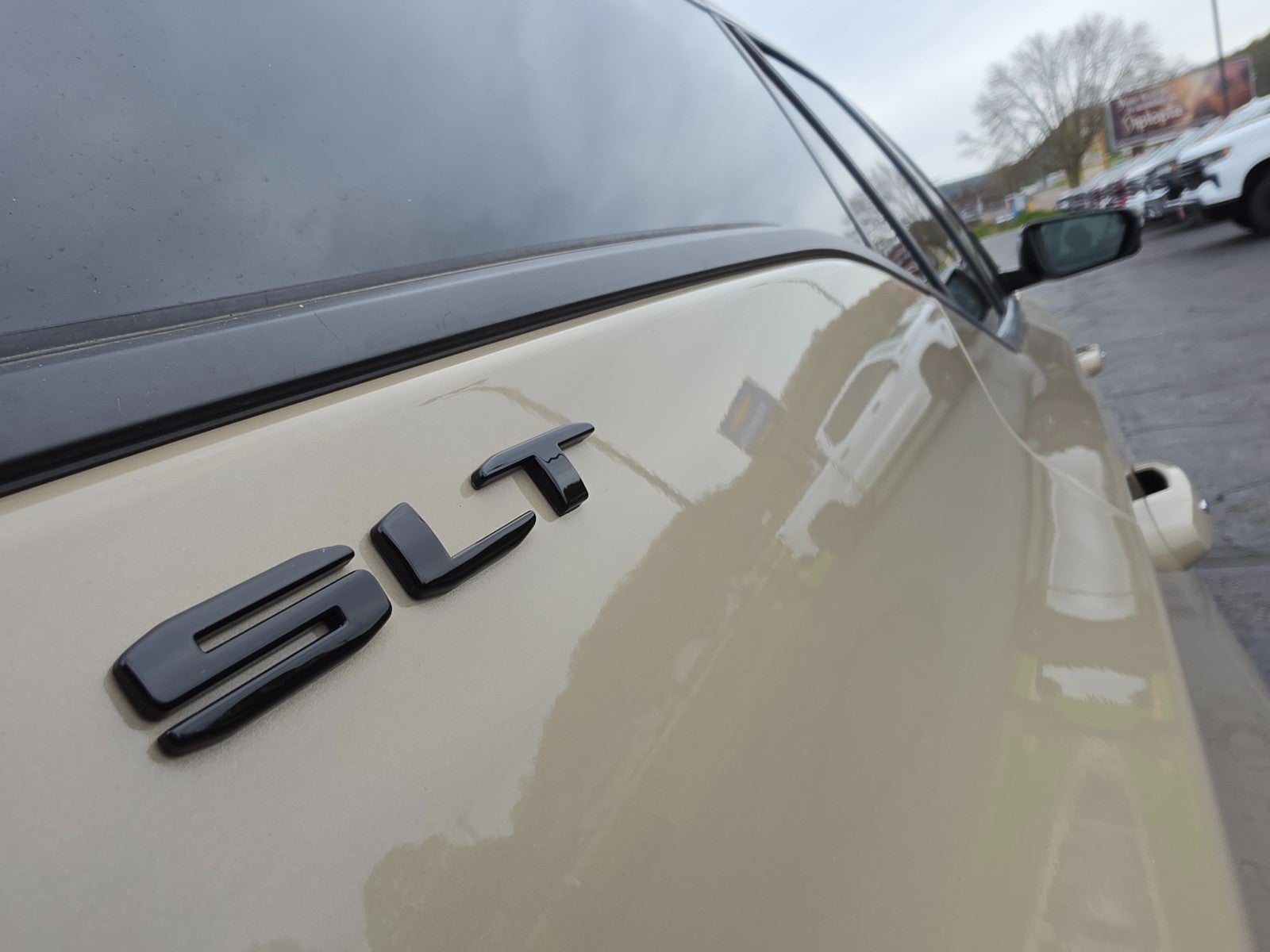 2023 GMC Terrain SLT