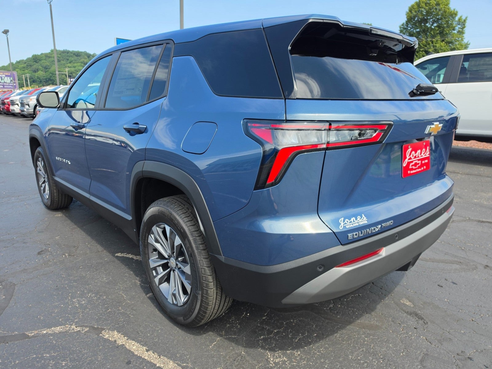 2027 Chevrolet Equinox LT