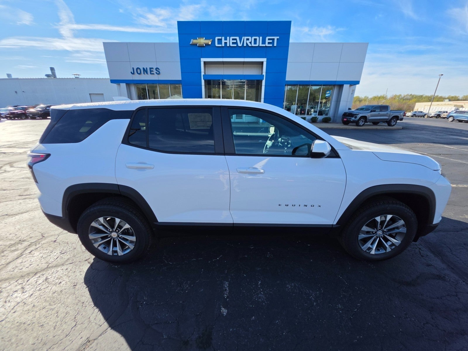 2027 Chevrolet Equinox LT