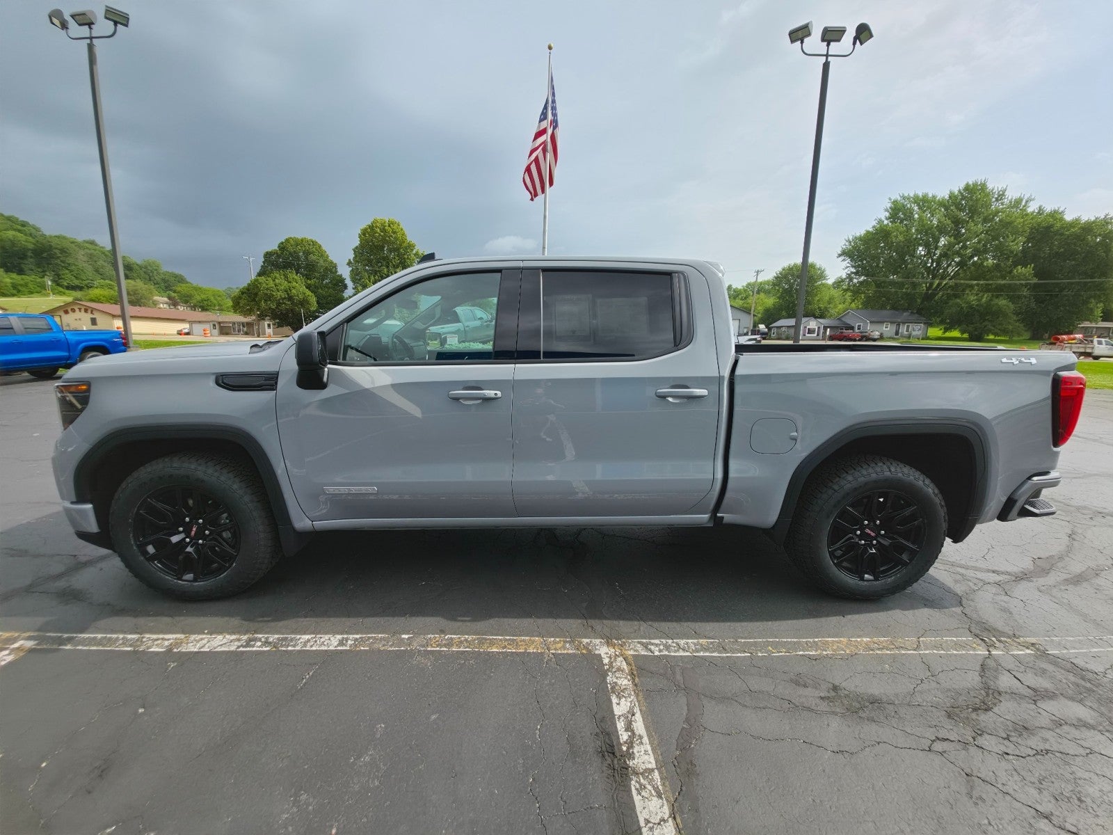 2024 GMC Sierra 1500 Elevation
