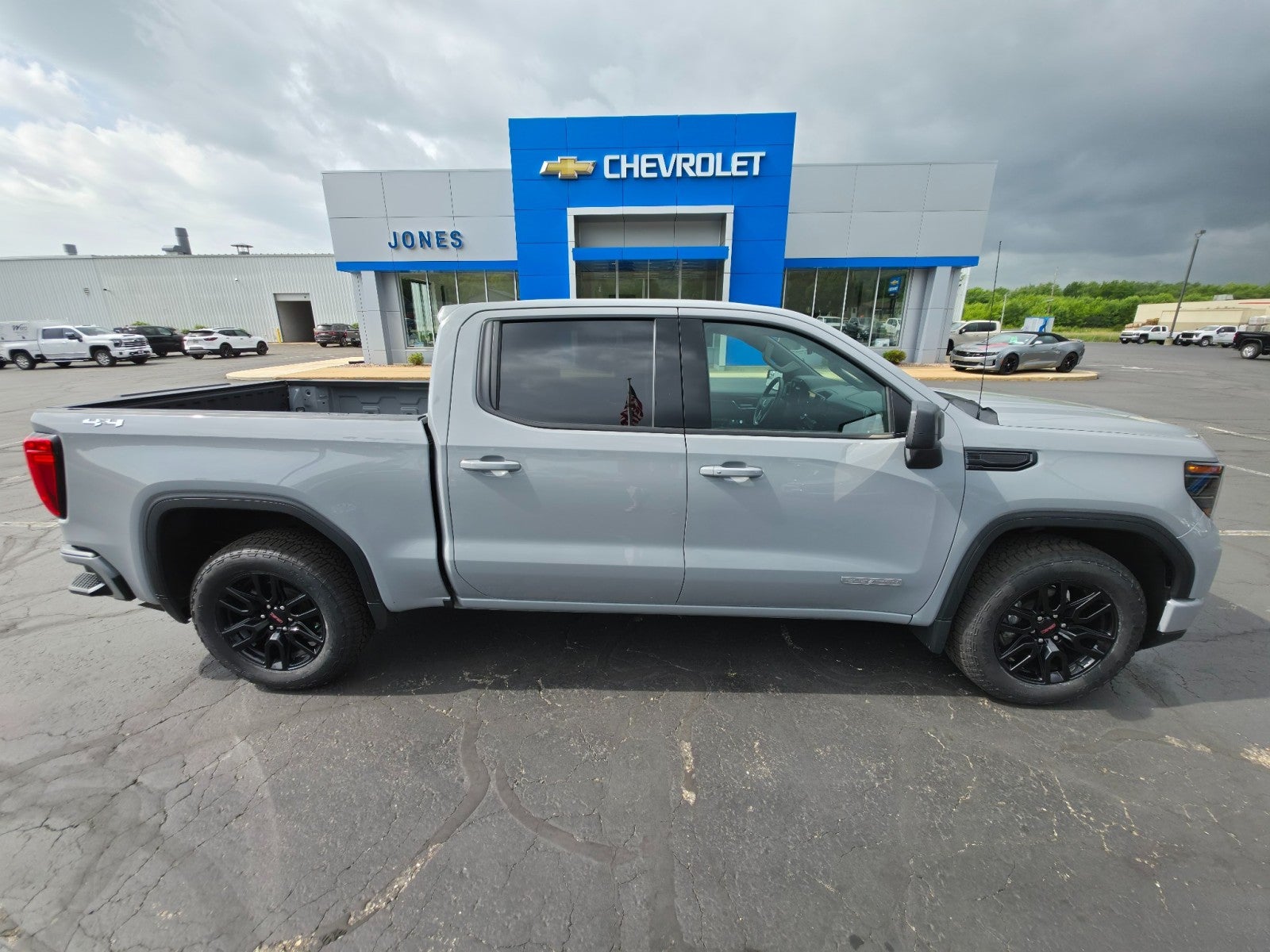 2024 GMC Sierra 1500 Elevation