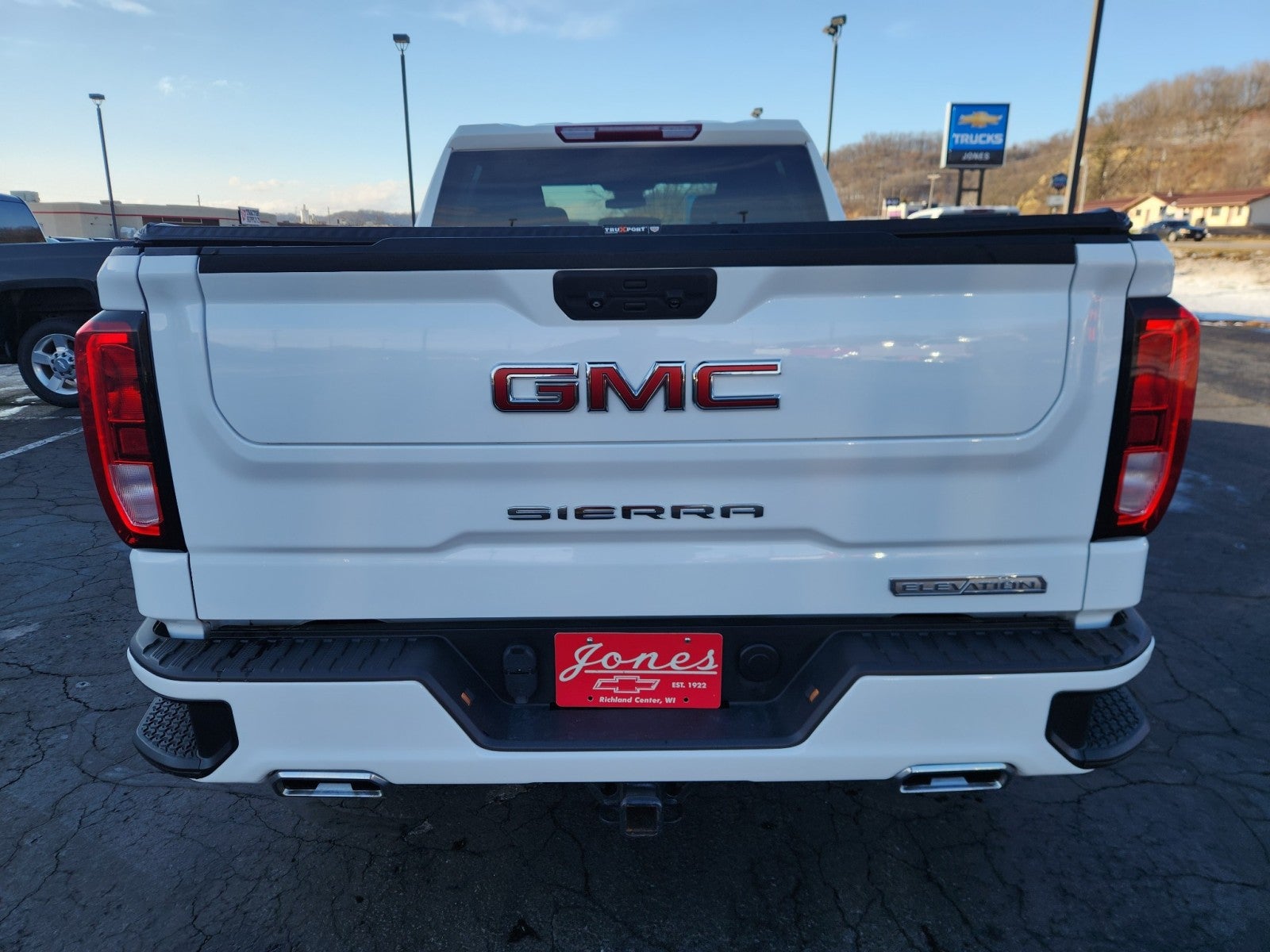 2022 GMC Sierra 1500 Elevation