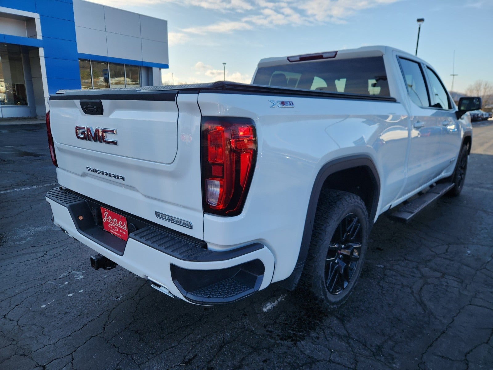 2022 GMC Sierra 1500 Elevation