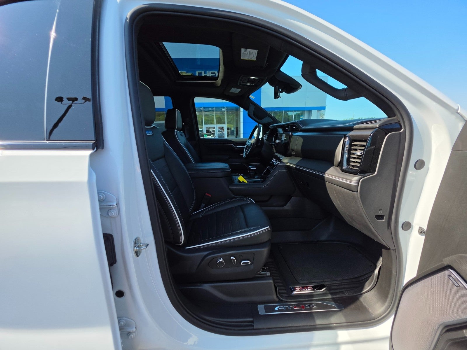 2024 GMC Sierra 1500 AT4X