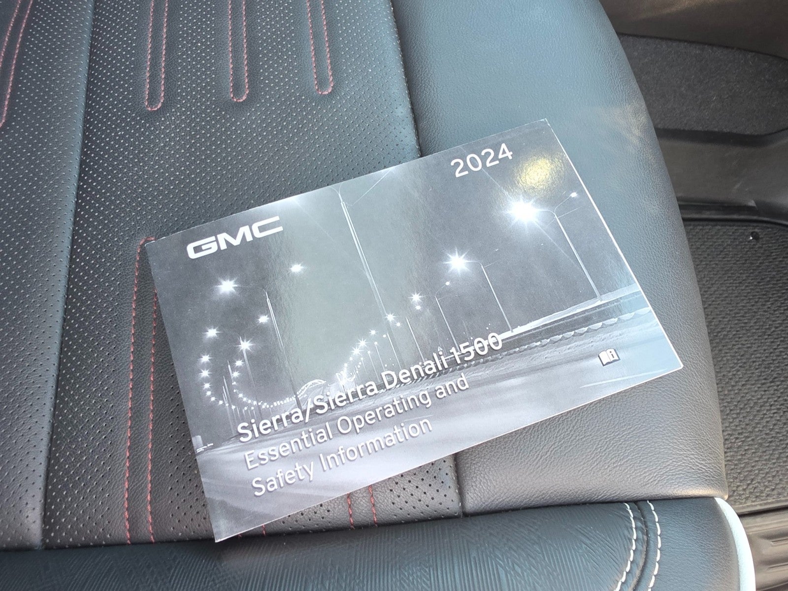 2024 GMC Sierra 1500 AT4X
