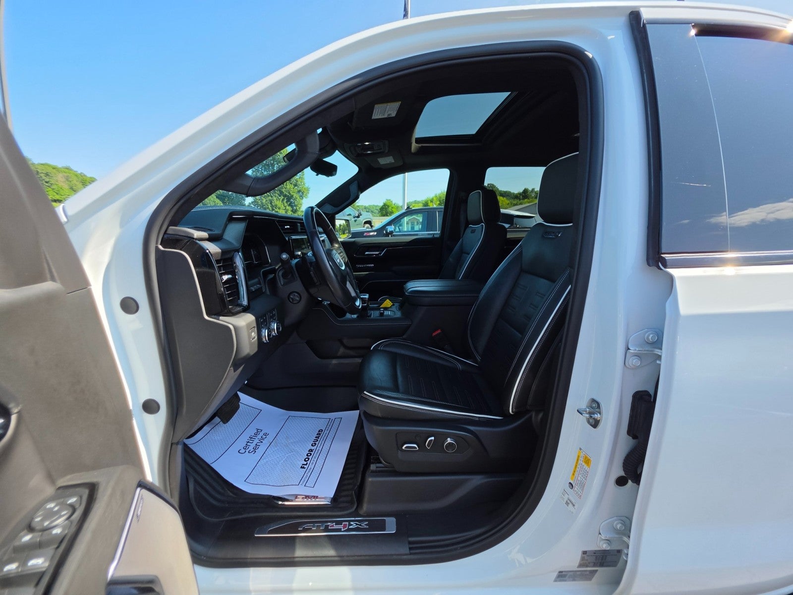 2024 GMC Sierra 1500 AT4X