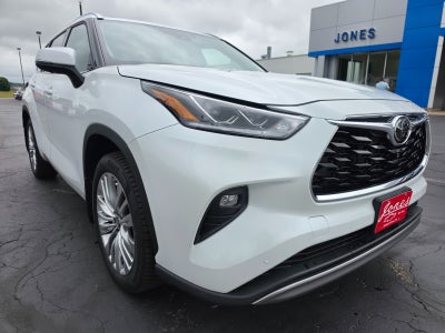 2023 Toyota Highlander L